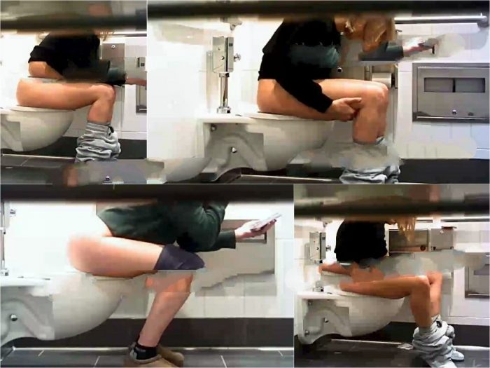 Hidden Camera Hot Girls In Student Toilet 4-6