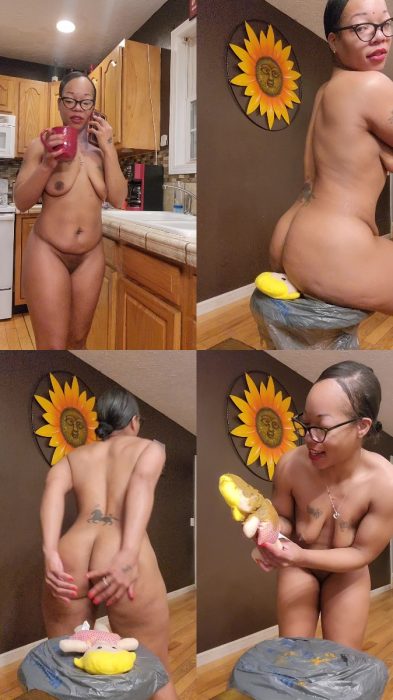 DaddyUni21 – Uni Ella messing with her stepsister