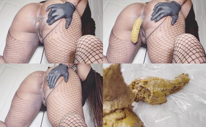 VidaFoxx – Shitting Doggystyle