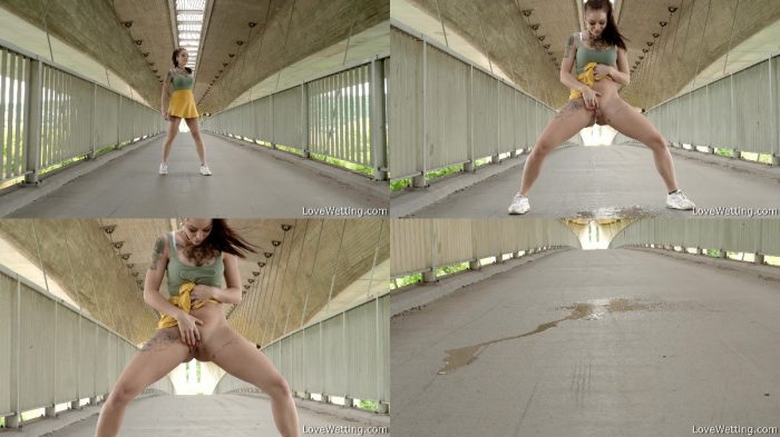 Alia Star – Pee bonus 4k