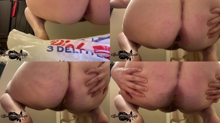 BrianaBlack – 2 Close Up Morning Shits