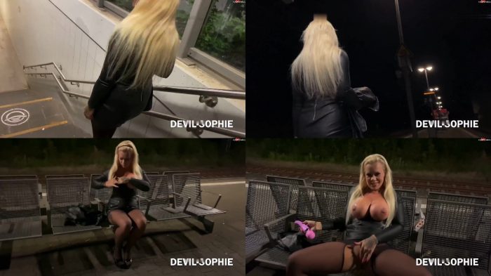 SteffiBlond – OMG ICH EXPLODIERE MEGA ZITTER SQUIRT am Bahngleis 6