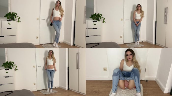 Softcoresass – Desperate To Pee