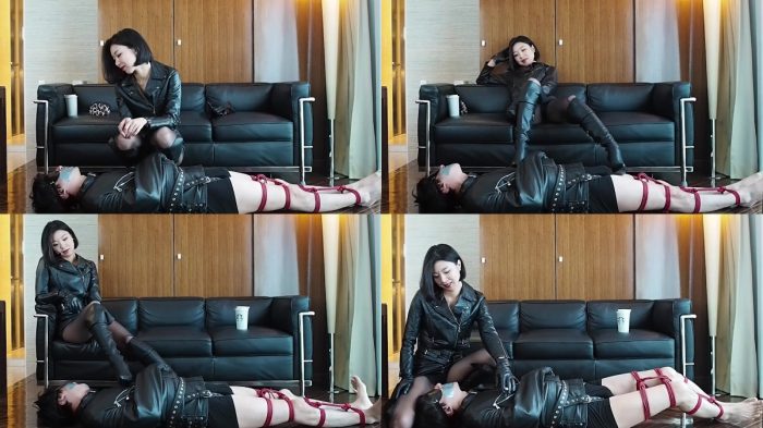 Mistress Ruiko – Wrapped In Leather Part1 Straitjacket Breath Play And H…