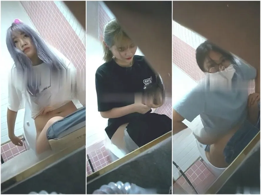 Nude Ass ショッピングモールの女子トイレに隠しカメラ❤️美女が大きな音でオナラをしたので、トイレットペーパーを使っていた女の子が、誰かが…