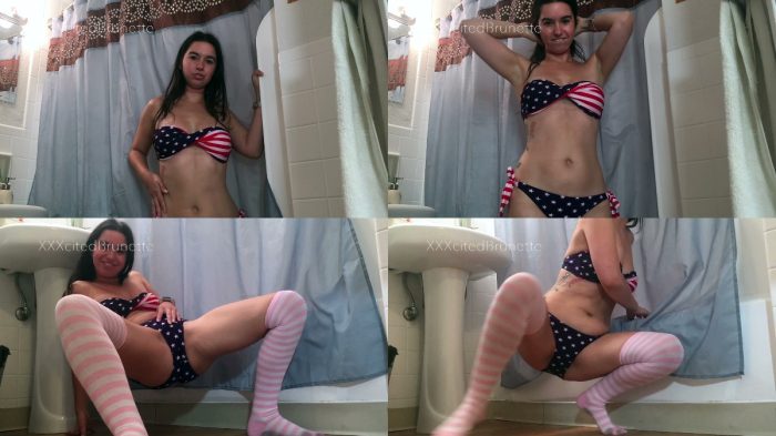 XXXcitedBrunette – American Pee (on floor)