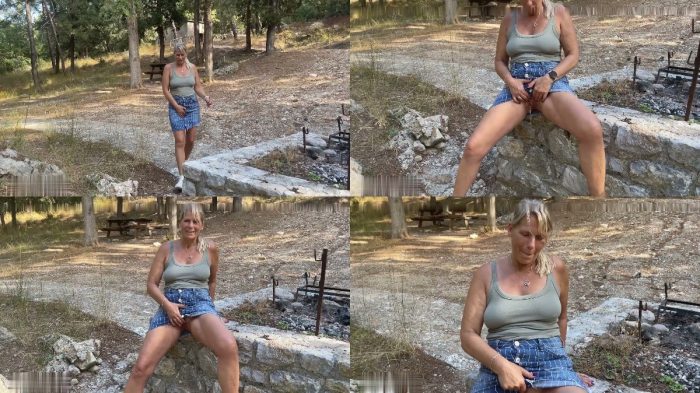 SweetSusiNRW – Einfach an einem Rastplatz Gepisst