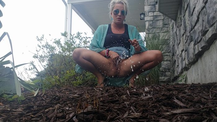 Public piss bushes hot blonde sunglasses