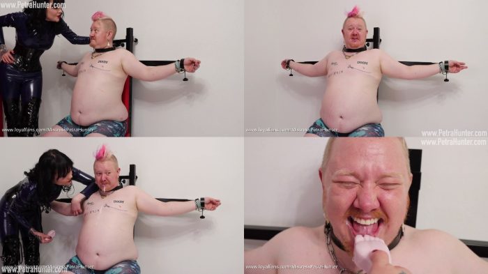 Mistress Petra Hunter – Stinky Breath Bitch – Extended Cut