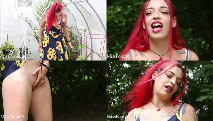 Garden Piss Red Haired