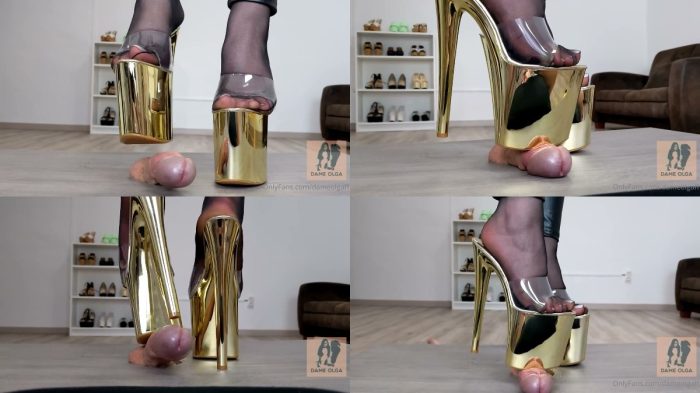 Dame Olgas Fetish Clips – Shoejob in Platform Mules on Trampling Table